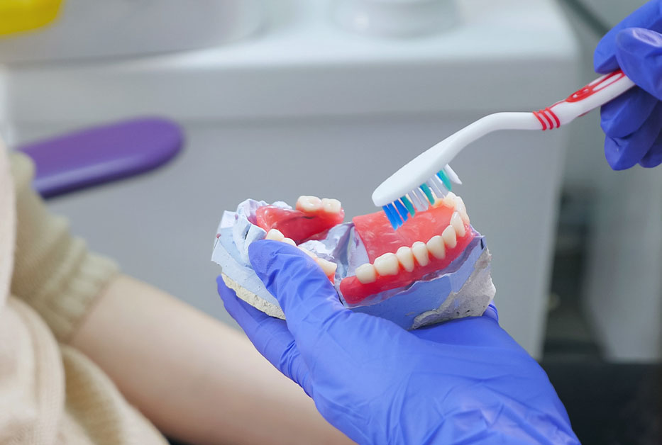 dental-jaw-blue-overlay-1200x628-iStock-1145063557 dental-jaw-blue-overlay-1200x628-iStock-1145063557